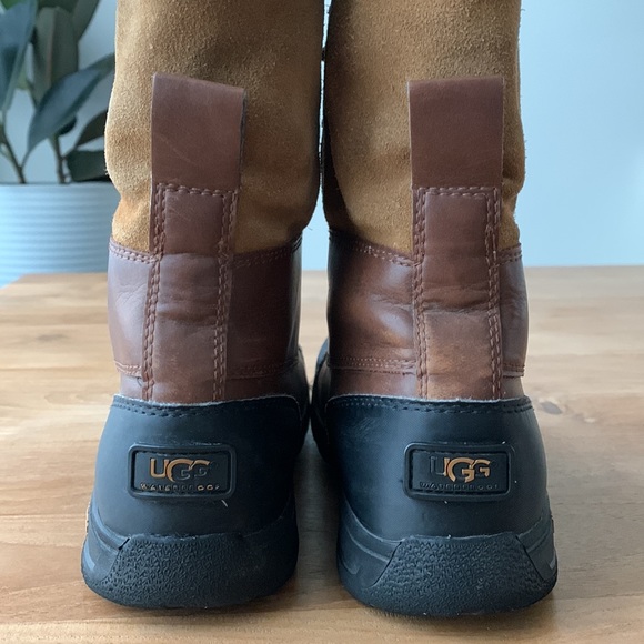 UGG Butte II CWR Boot - Picture 7 of 9